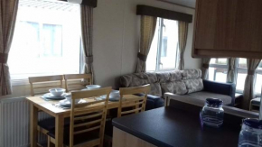 Pet friendly Sea view static at Thornwick bay